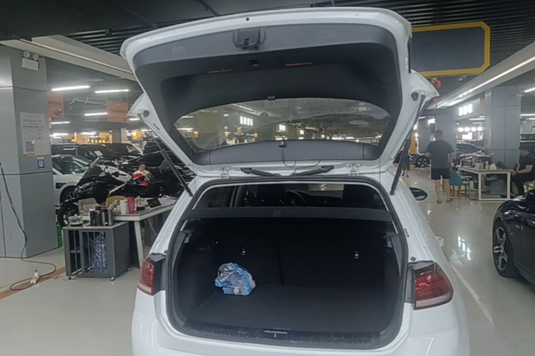 Volkswagen Golf 2018 #19 Volkswagen Golf 2018 car image #19