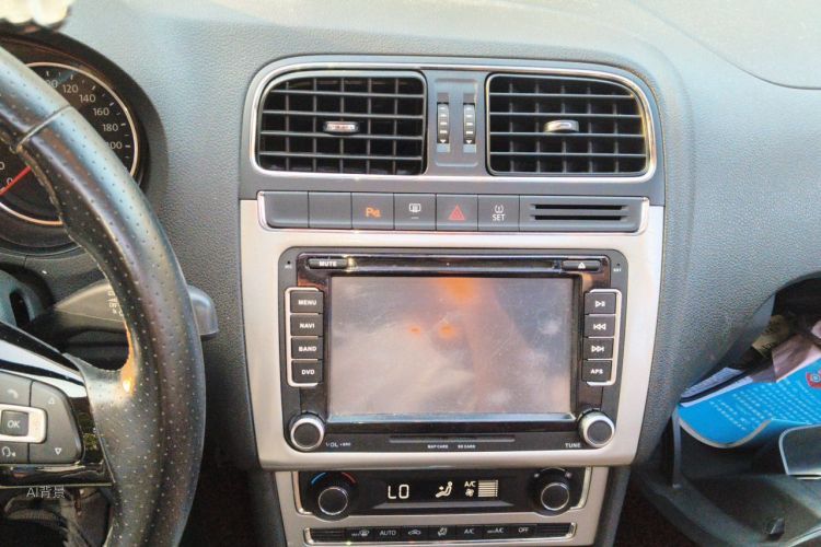 Volkswagen Polo 2015 #15 Volkswagen Polo 2015 car image #15