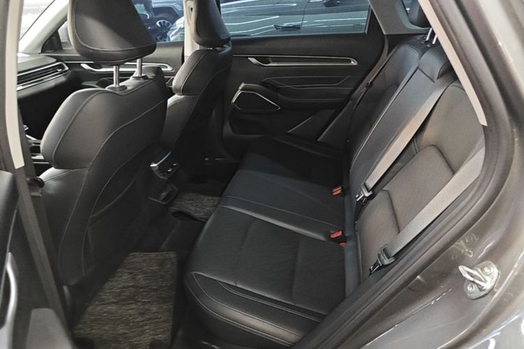 GEELY Emgrand 2022 car image #19
