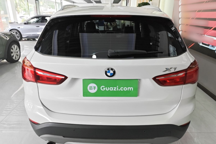 BMW X1 2018 #6 BMW X1 2018 car image #6