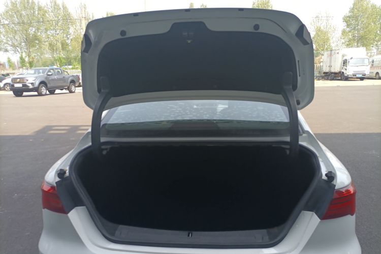 GEELY Binray 2019 immagine di auto #19