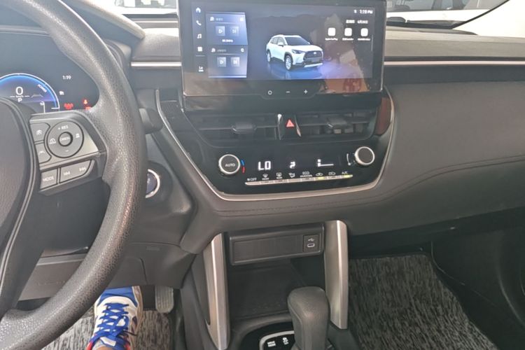 Toyota Corolla Cross 2024 car image #13