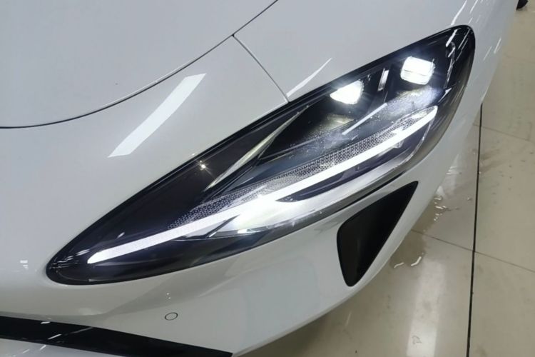 MI SU7 2025 car image #10