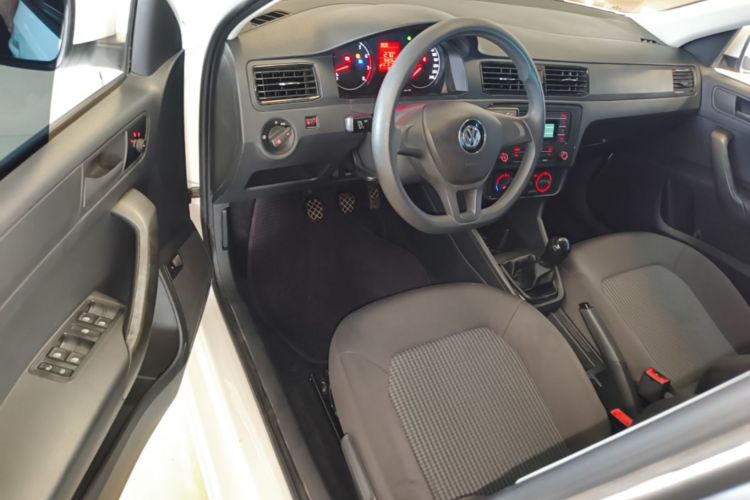 Volkswagen Santana 2017 car image #16