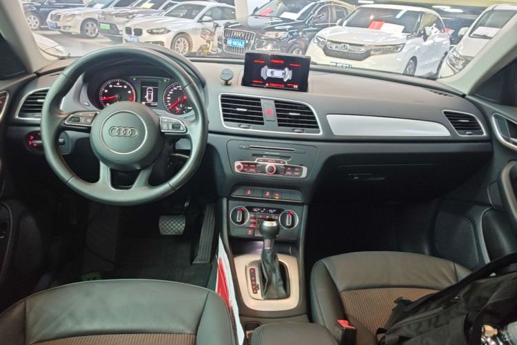Audi Q3 2017 #10 Audi Q3 2017 car image #10