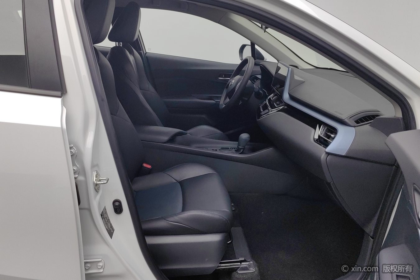 Toyota Izoa 2024 car image #24