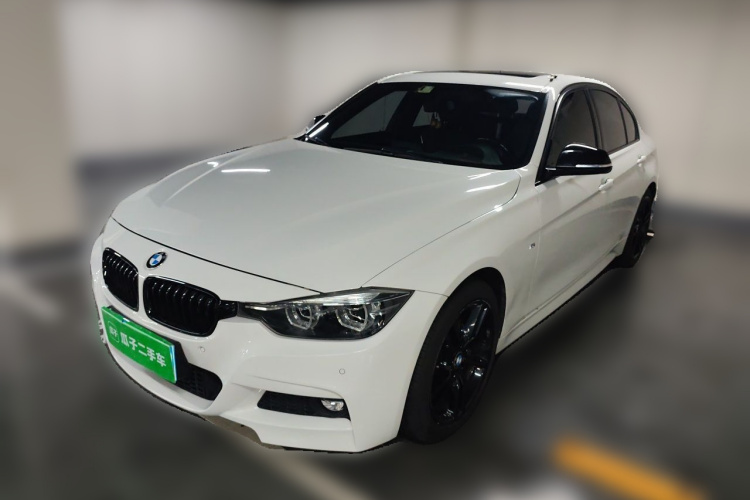 BMW 3 Series 2019 car image #2