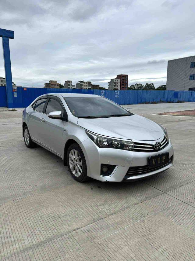 Toyota Corolla 2015 #4 Toyota Corolla 2015 car image #4