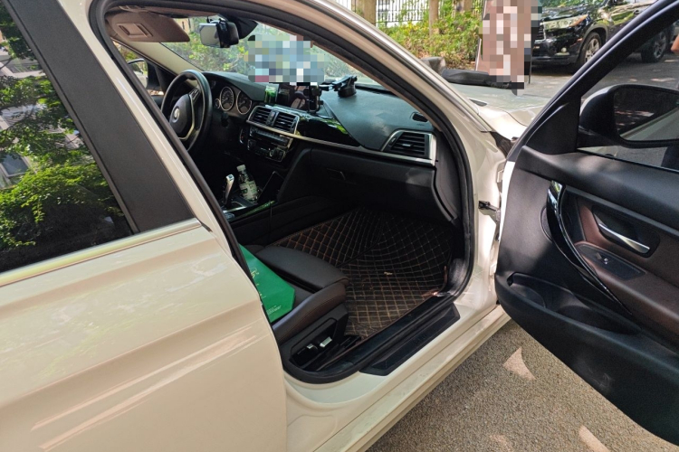 BMW 3 Series 2019 #27 BMW 3 Series 2019 car image #27