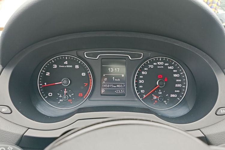 Audi Q3 2016 immagine di auto #12
