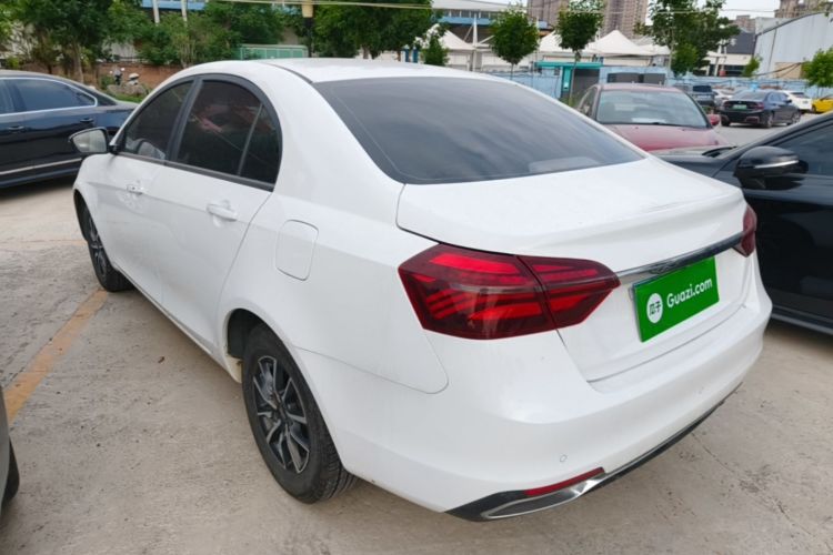 GEELY Emgrand 2019 #5 GEELY Emgrand 2019 car image #5