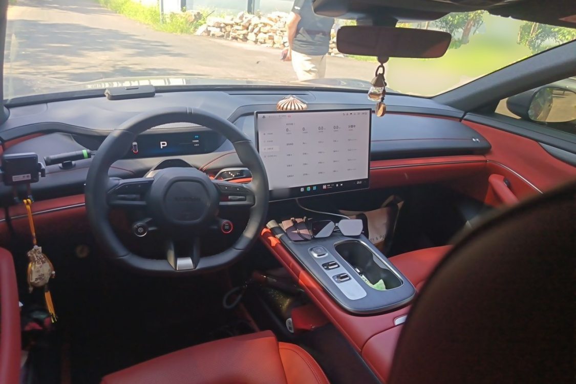 MI SU7 2025 car image #23