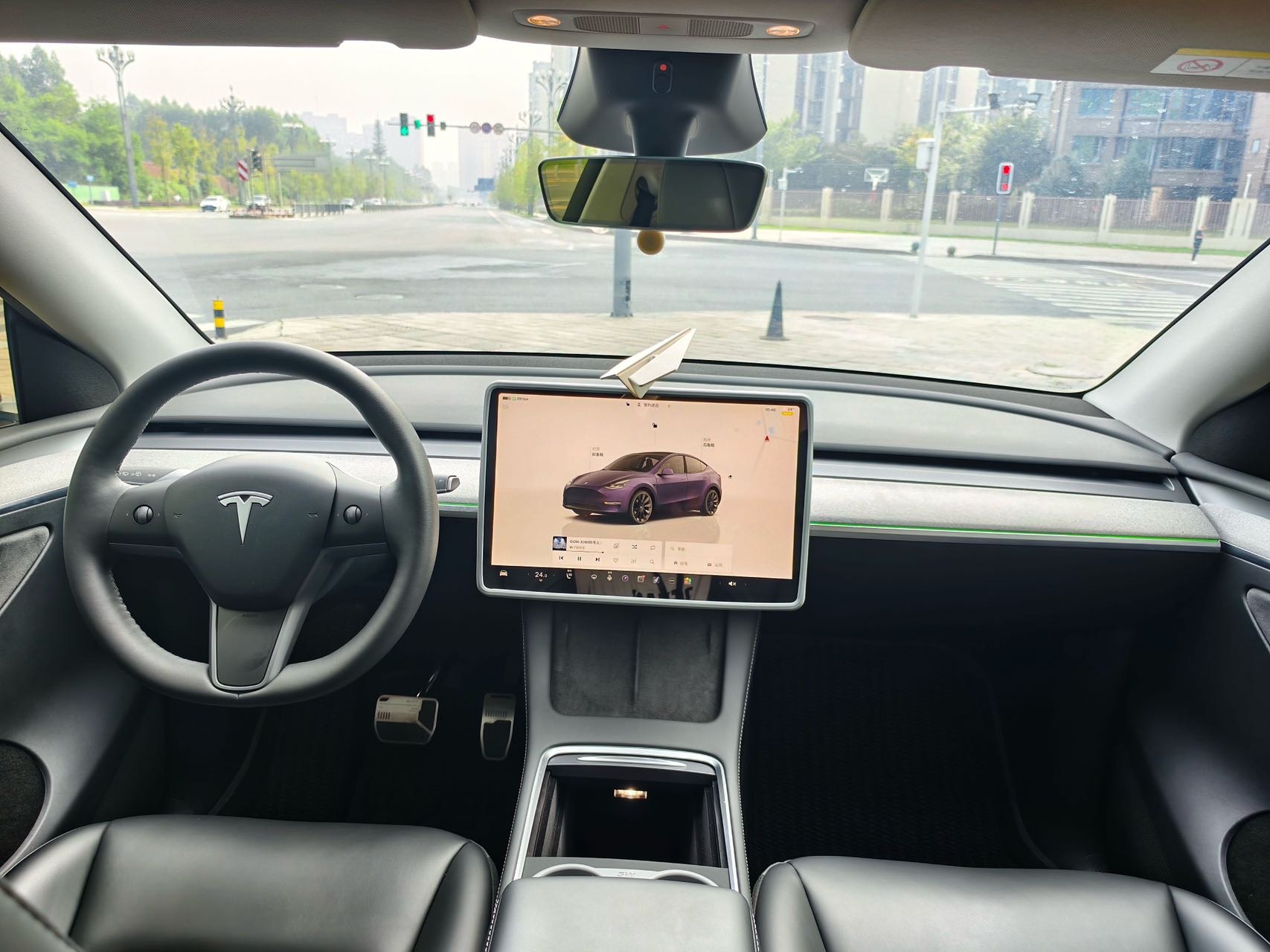 Tesla Model Y 2024 #11 Tesla Model Y 2024 صورة سيارة #11