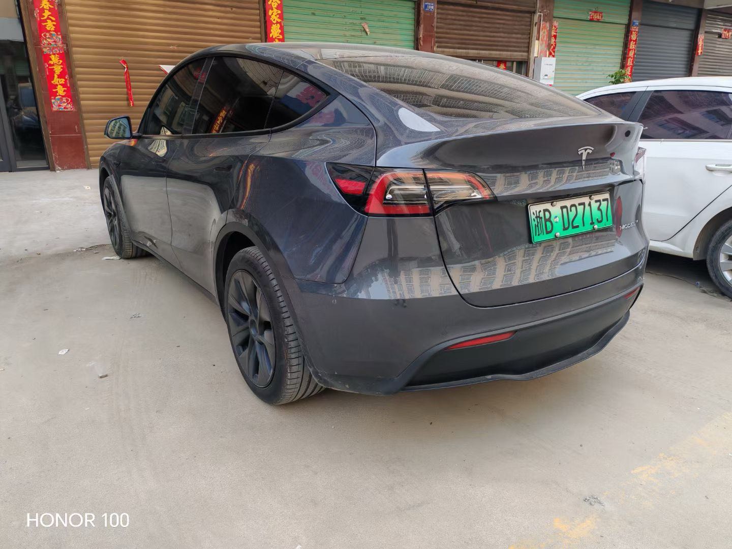 Tesla Model Y 2022 #5 Tesla Model Y 2022 car image #5