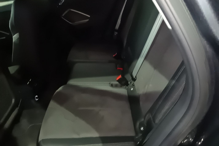 Audi Q3 2023 car image #17