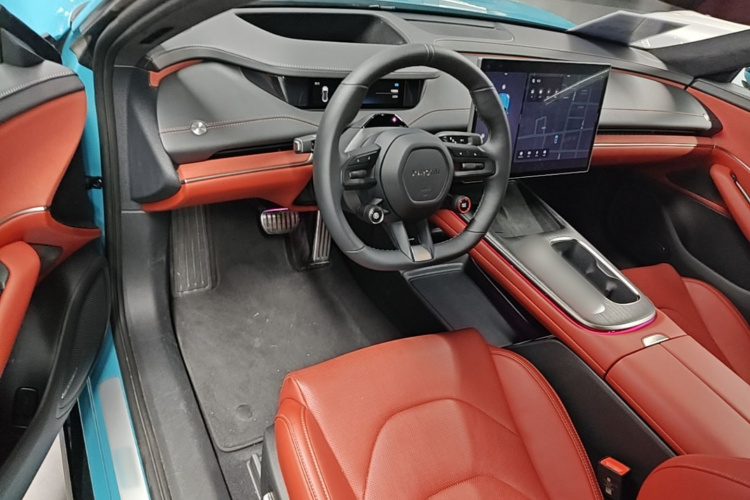 MI SU7 2024 car image #10