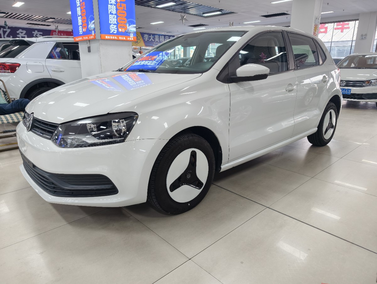 Volkswagen Polo 2017 Volkswagen Polo 2017 car image