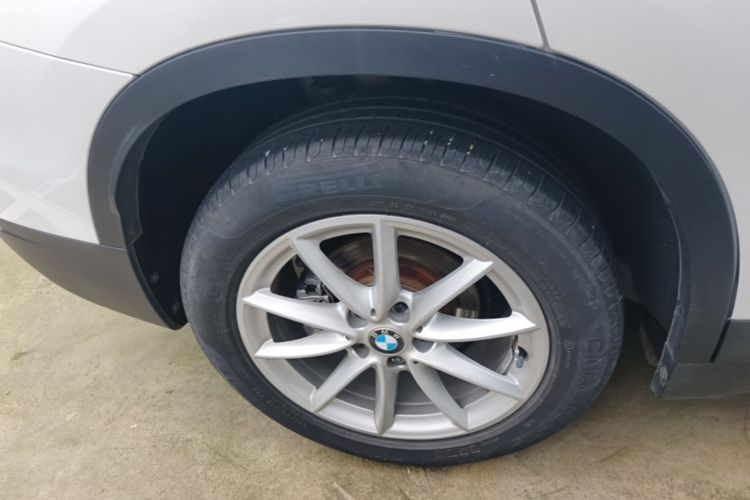 BMW X1 2017 car image #10