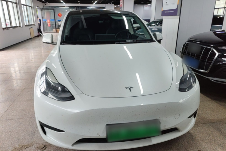 Tesla Model Y 2022 #3 Tesla Model Y 2022 car image #3