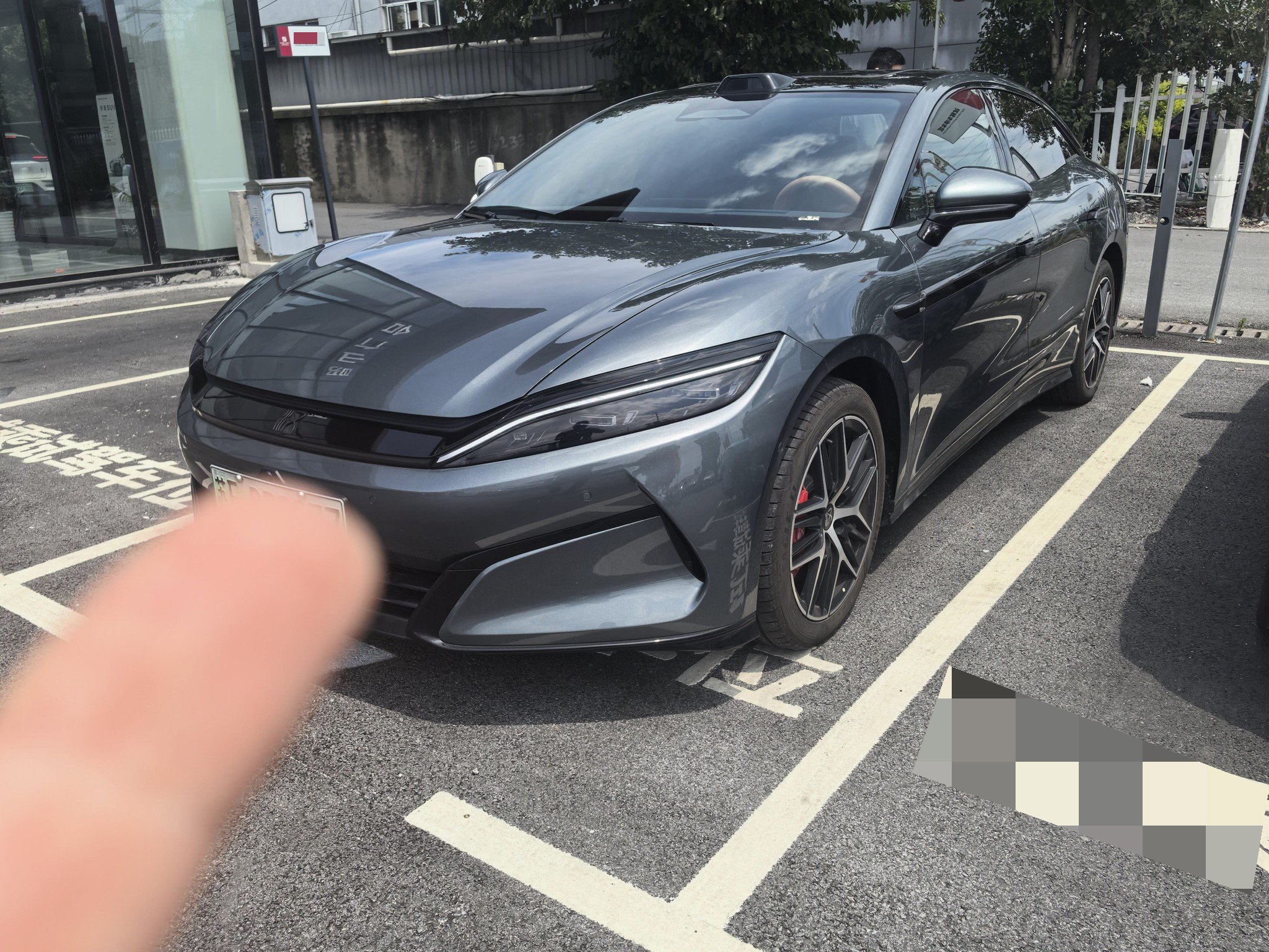 BYD HanL 2025 BYD HanL 2025 car image