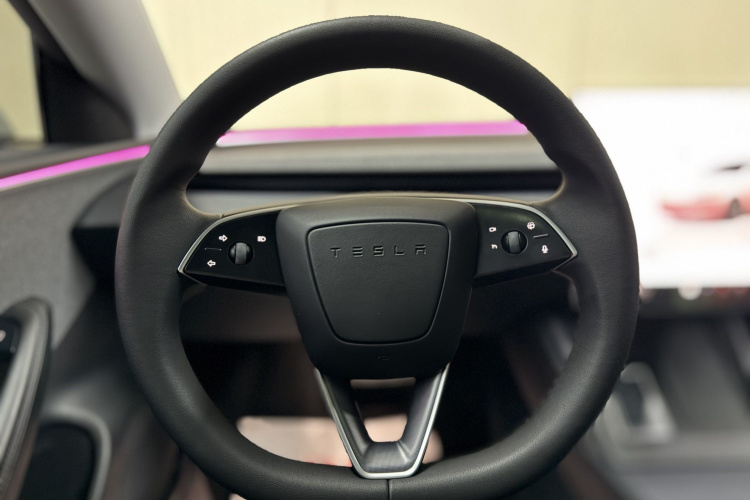 Tesla Model 3 2024 car image #14