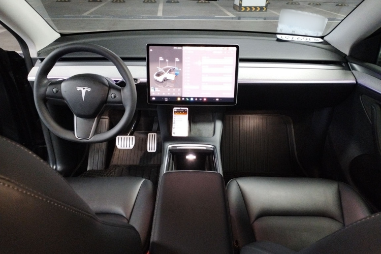 Tesla Model Y 2022 #10 Tesla Model Y 2022 car image #10