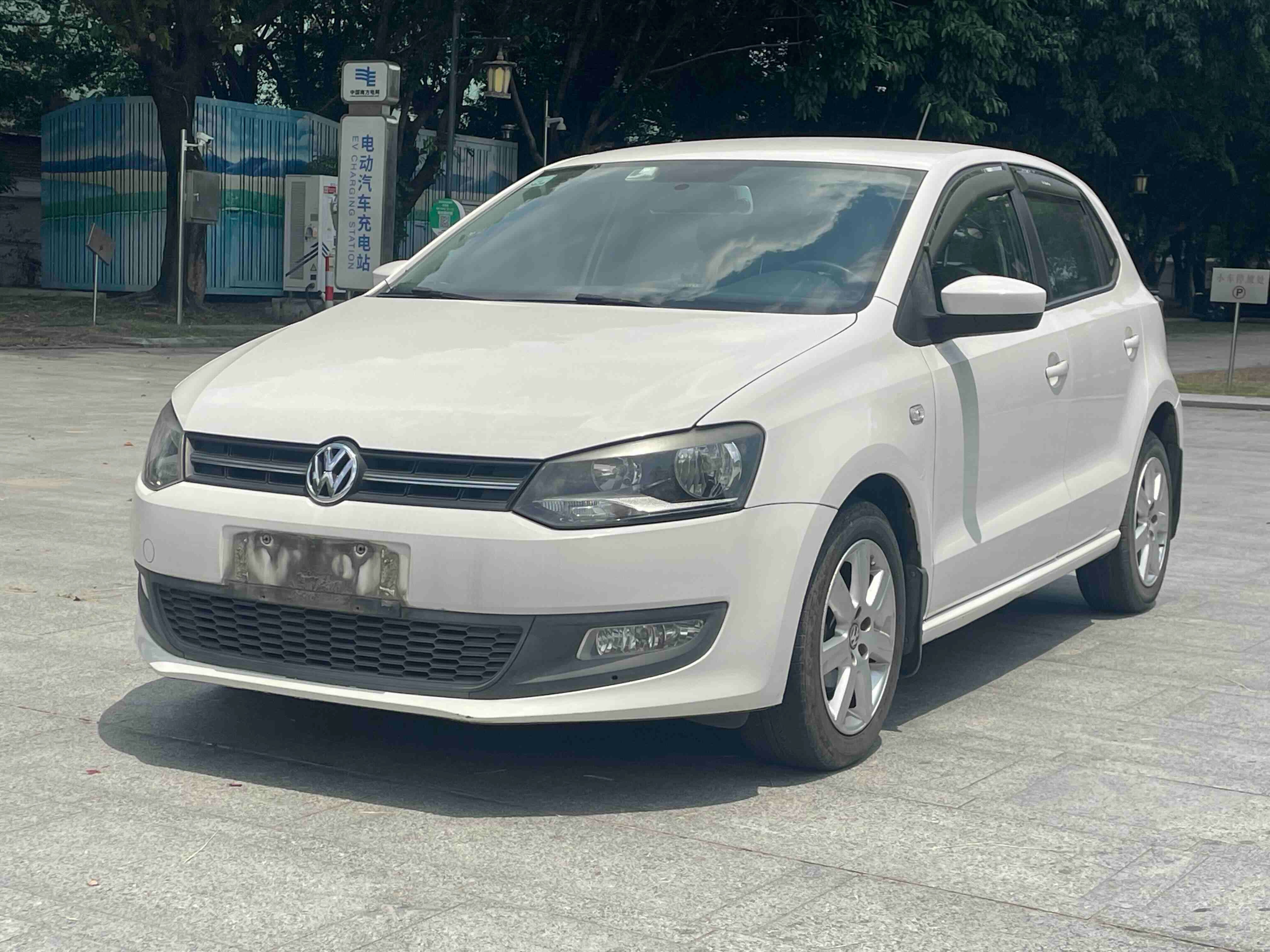 Volkswagen Polo 2014 #2 Volkswagen Polo 2014 car image #2