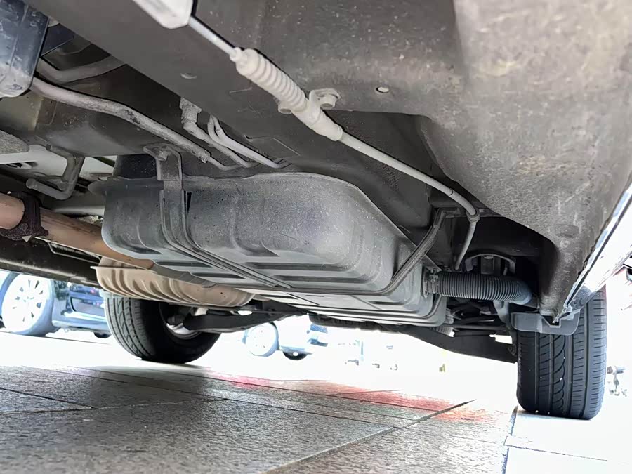 Kia VQ 2010 imagen de coche #30