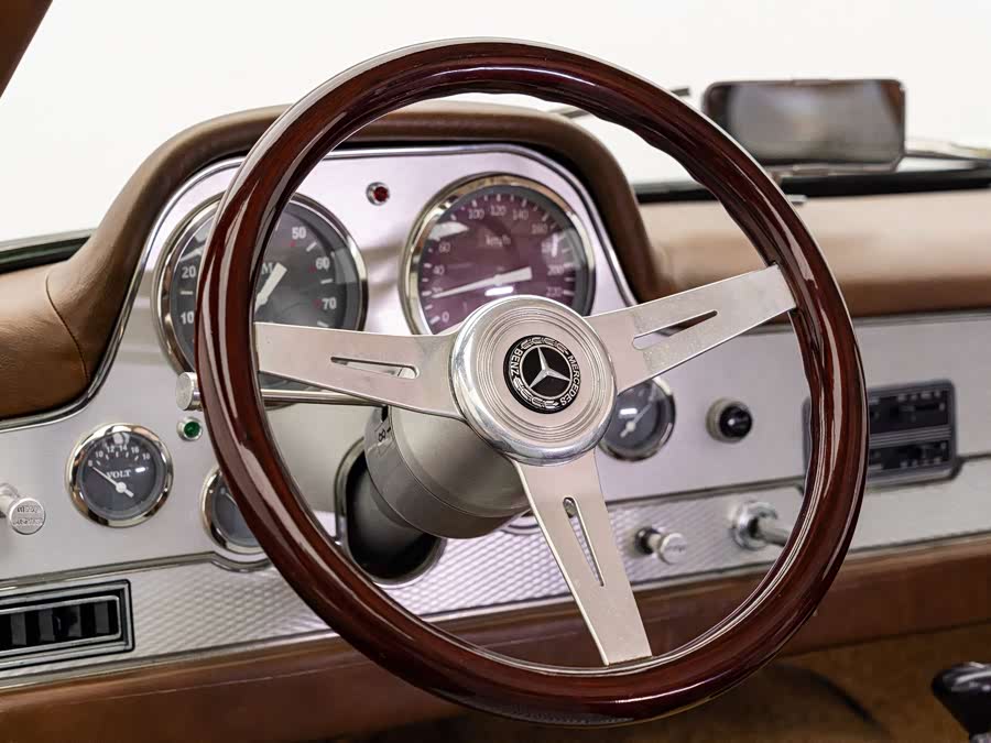 Mercedes-Benz SL Class 2018 #30 Mercedes-Benz SL Class 2018 car image #30