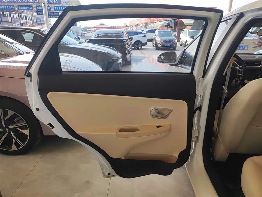 Chery Fulwin 2 2015 صورة سيارة #30