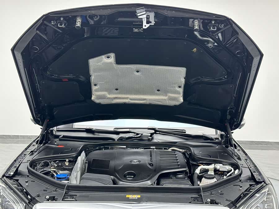 Mercedes-Benz Maybach S Class 2020 car image #30