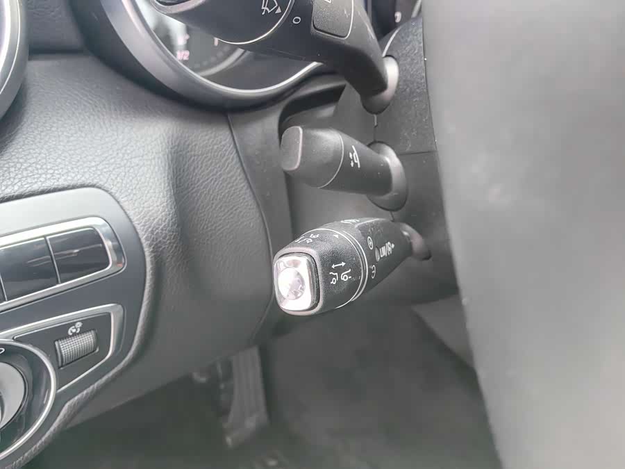 Mercedes-Benz C Class New Energy 2017 car image #30