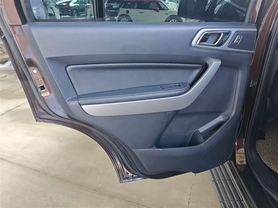 Ford Everest 2018 #30 Ford Everest 2018 car image #30