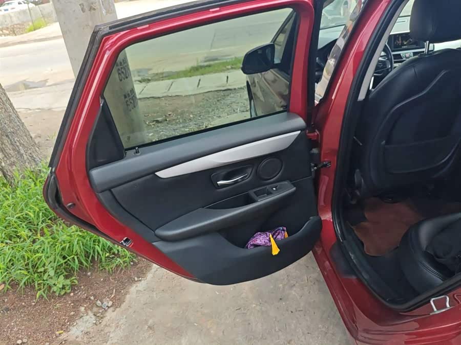 BMW 2 Series Tourer (Imported) 2015 #30 BMW 2 Series Tourer (Imported) 2015 car image #30