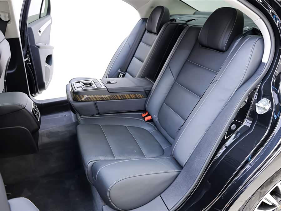 HongQi H7 2021 car image #30