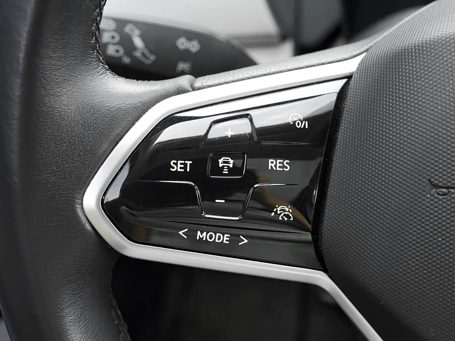 Volkswagen ID.6 Crozz 2023 immagine di auto #30