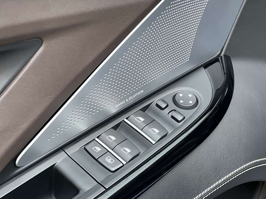 BMW M6 2015 car image #30