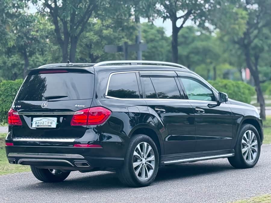 Mercedes-Benz GL Class 2017 immagine di auto #30