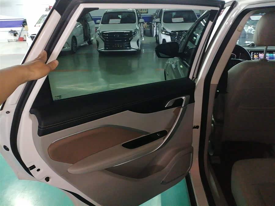 GEELY JiaJi New Energy 2021 #30 GEELY JiaJi New Energy 2021 immagine di auto #30