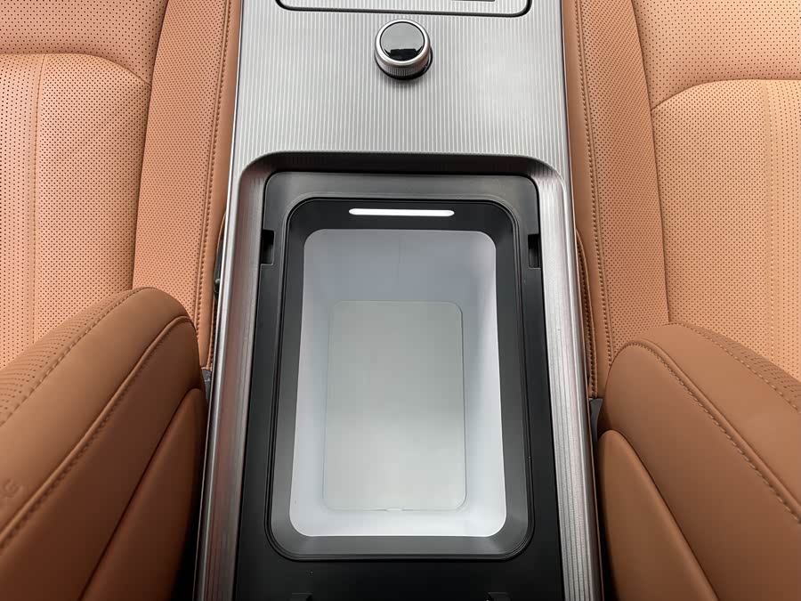 BYD HanL 2025 car image #30