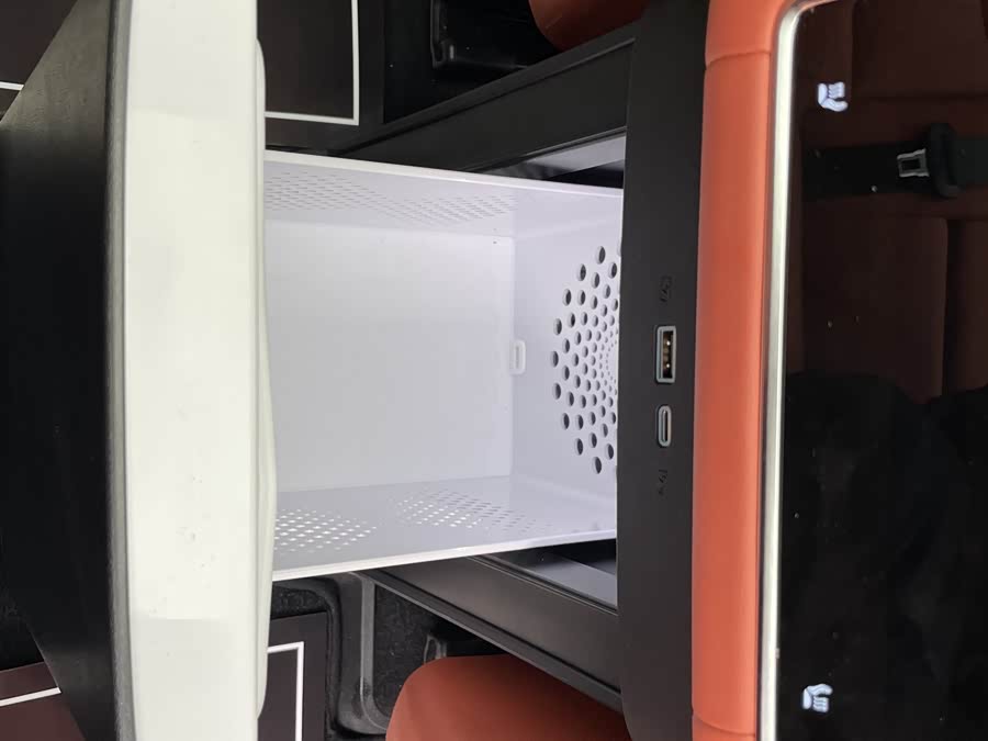 BYD Tang L 2025 immagine di auto #30