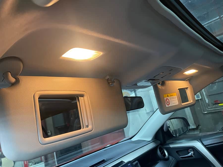 Toyota RAV4 2013 car image #30