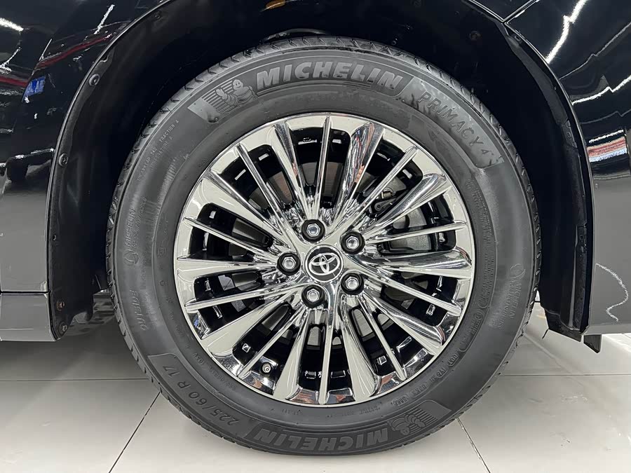 Toyota Alphard 2020 car image #30