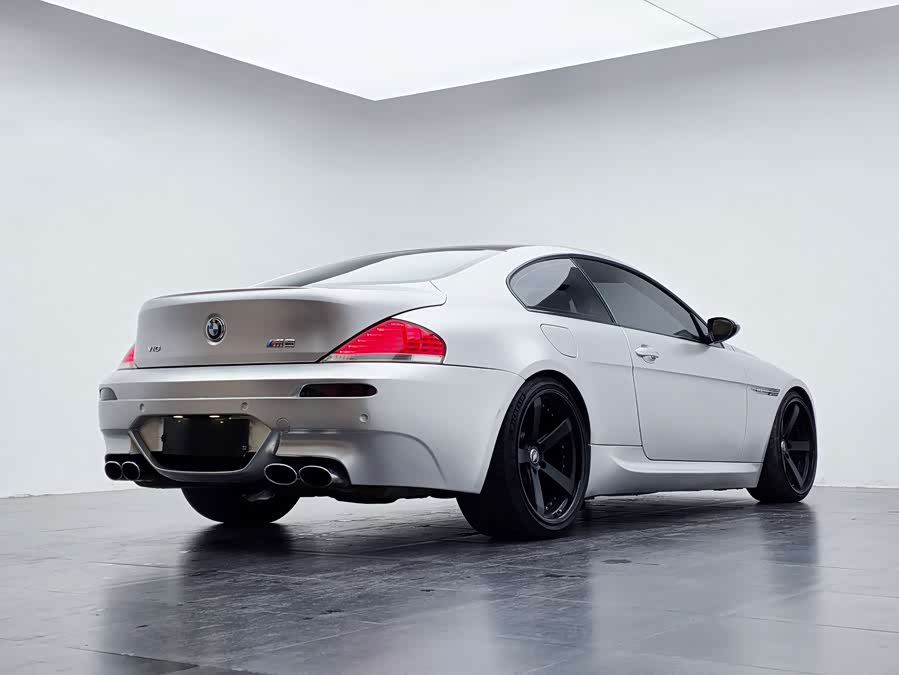 BMW M6 2007 #30 BMW M6 2007 car image #30