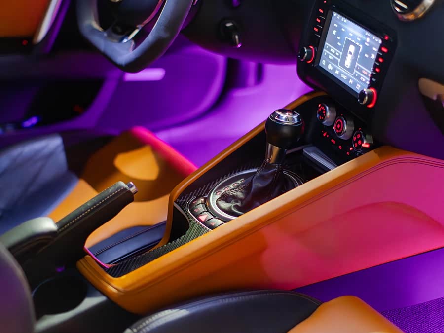 Audi TTS 2011 car image #30