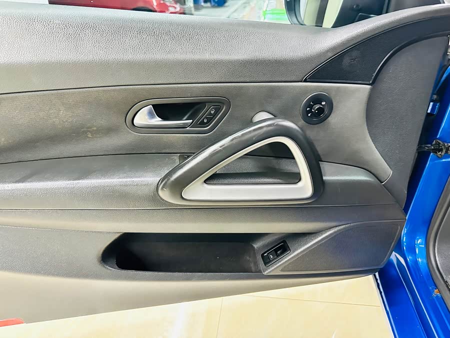 Volkswagen Scirocco 2011 #30 Volkswagen Scirocco 2011 изображение автомобиля #30