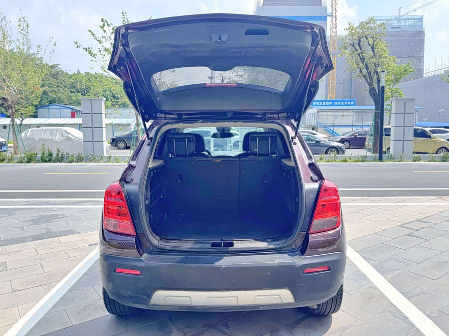 Chevrolet Tracker 2015 #30 Chevrolet Tracker 2015 immagine di auto #30