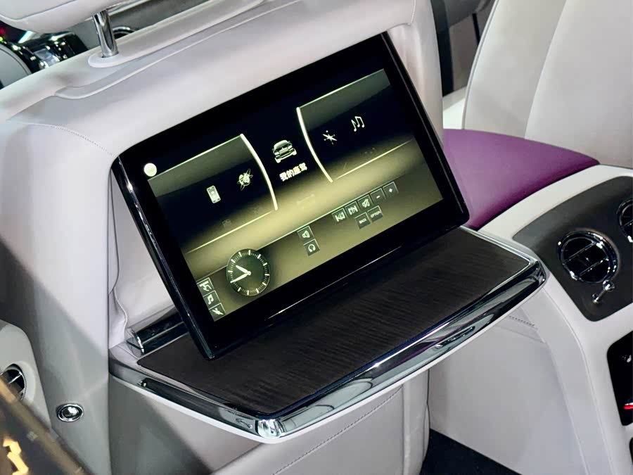 劳斯莱斯 古思特 2023 汽车图片 #30