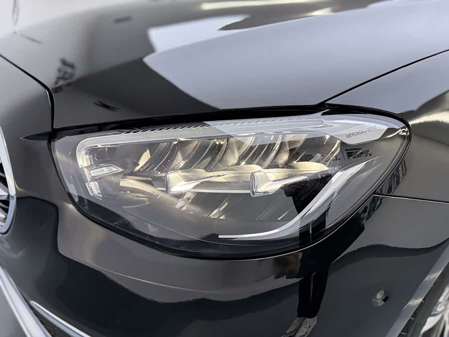 Mercedes-Benz E Class New Energy 2023 car image #30