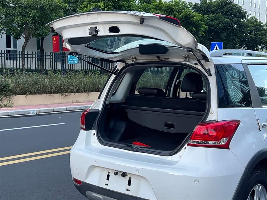 Great Wall M4 2013 car image #30